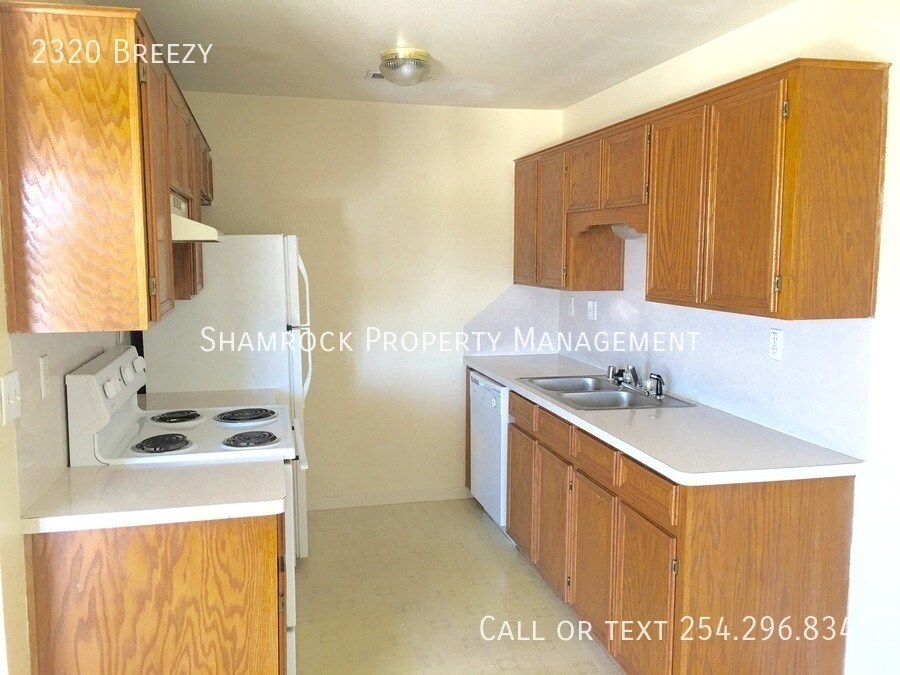 Building Photo - Midway ISD Fourplex