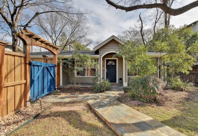 Building Photo - 1909 Winsted Ln