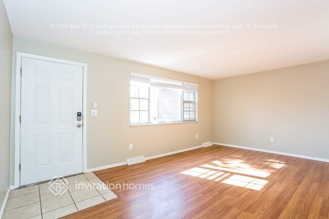 Foto del edificio - 6471 S Birch Cir