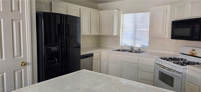 Building Photo - 1452 Padbury Ct