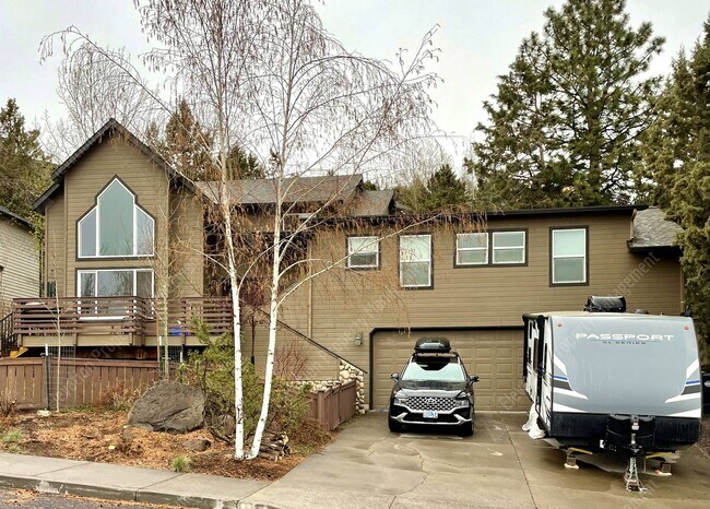 Foto del edificio - 2485 NW Todds Crest Dr