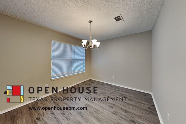 Foto del edificio - 608 High Crest, McKinney
