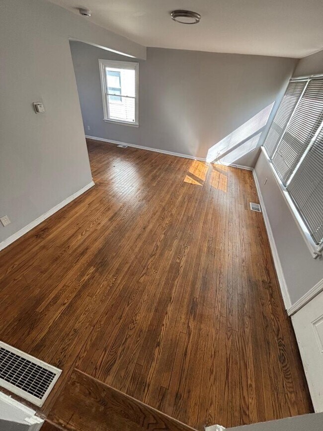 Foto del edificio - 3622-28 E 9th Ave