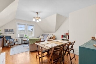 Building Photo - 5 Wenham St