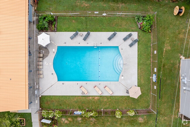 Aerial - Williamsburg Village