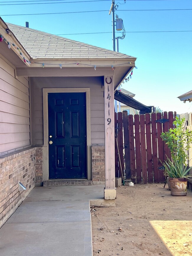 Building Photo - 14119 Fawn Dr