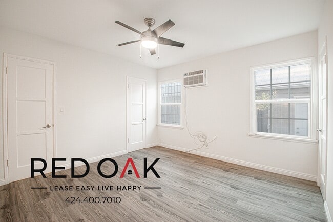 Building Photo - 2601 W 48th St