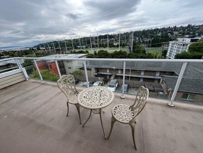 Foto del edificio - 2851 14th Ave W