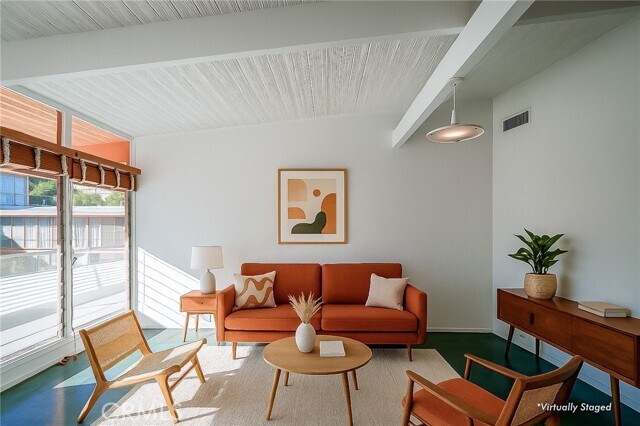 Foto principal - 1400 Hayworth Ave