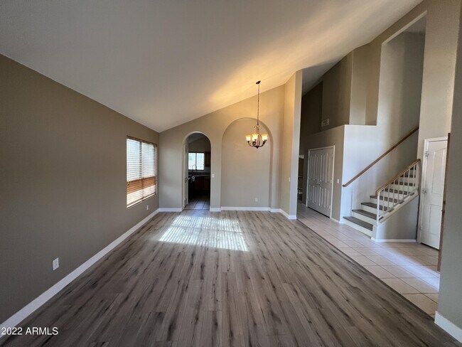 Foto del edificio - 6426 W Lariat Ln