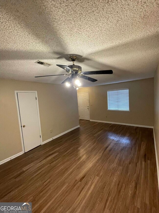 Building Photo - 119 S East St