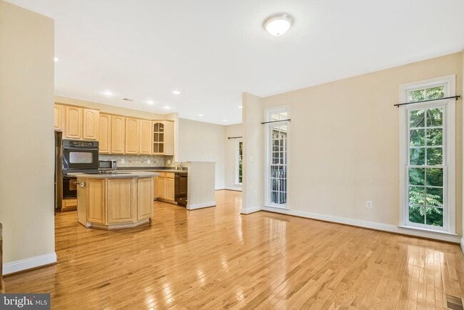 Building Photo - 9980 Cyrandall Dr