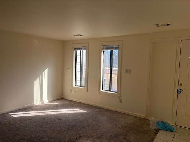 Building Photo - 9709 Docena Dr