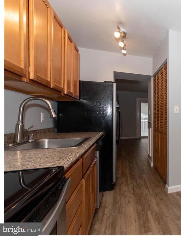 Foto principal - 8926 Trimble Way