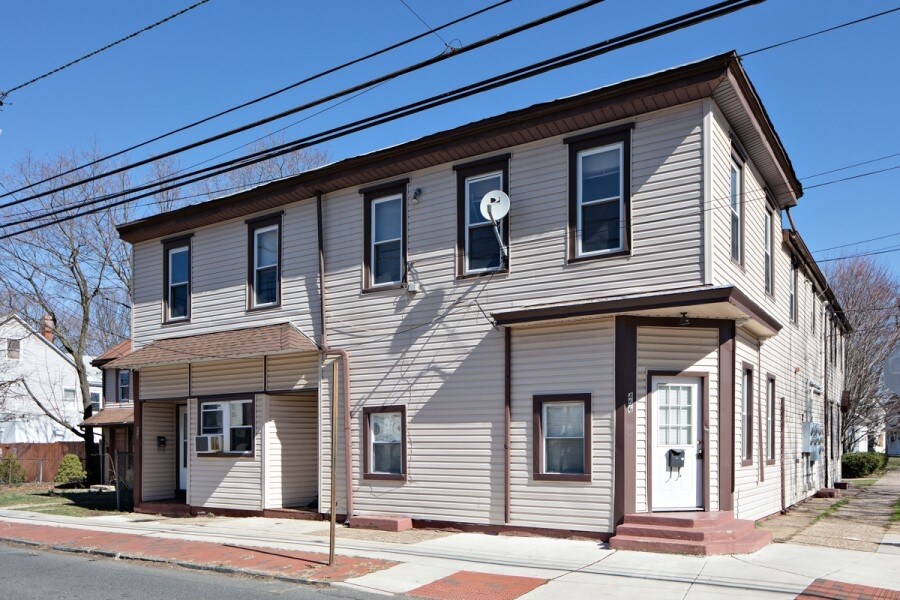 Primary Photo - 454-456 Cooper St
