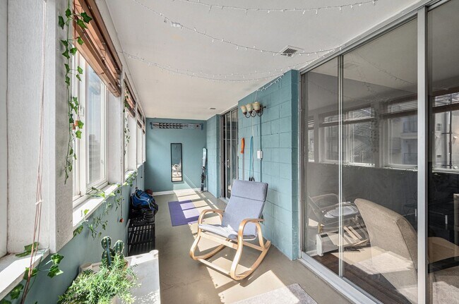 Foto del edificio - Spacious 1 bedroom home in the heart of Ha...