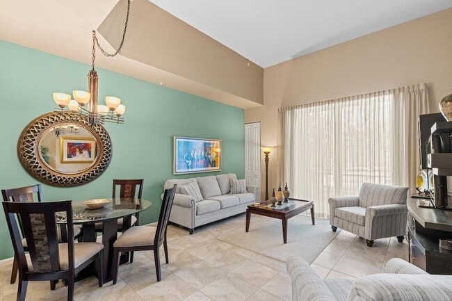 Building Photo - 403 S Sapodilla Ave