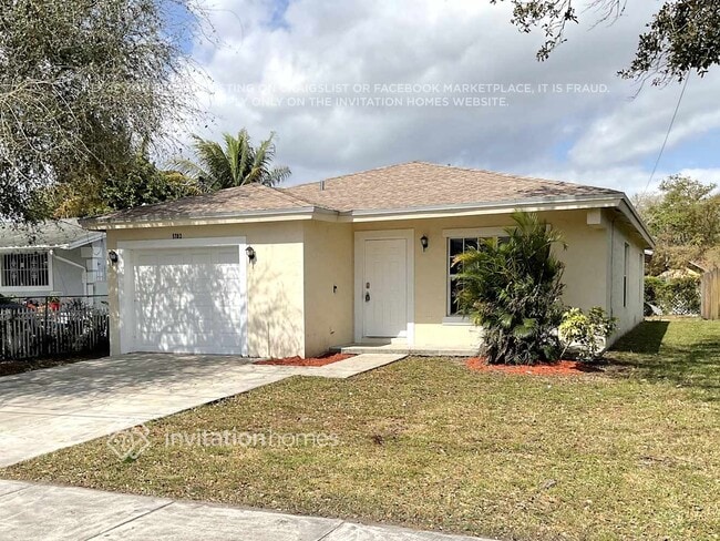 Building Photo - 5703 Fletcher St