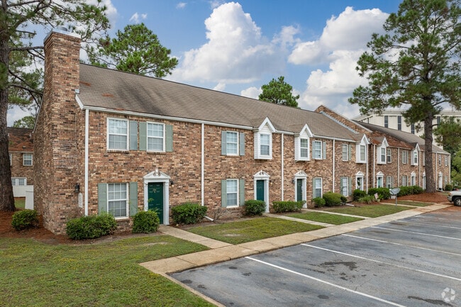 Building Photo - Windsor Place