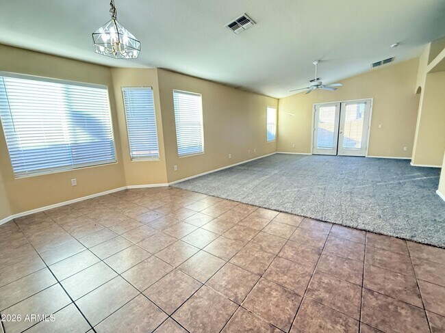 Foto del edificio - 3426 S 72nd Ln