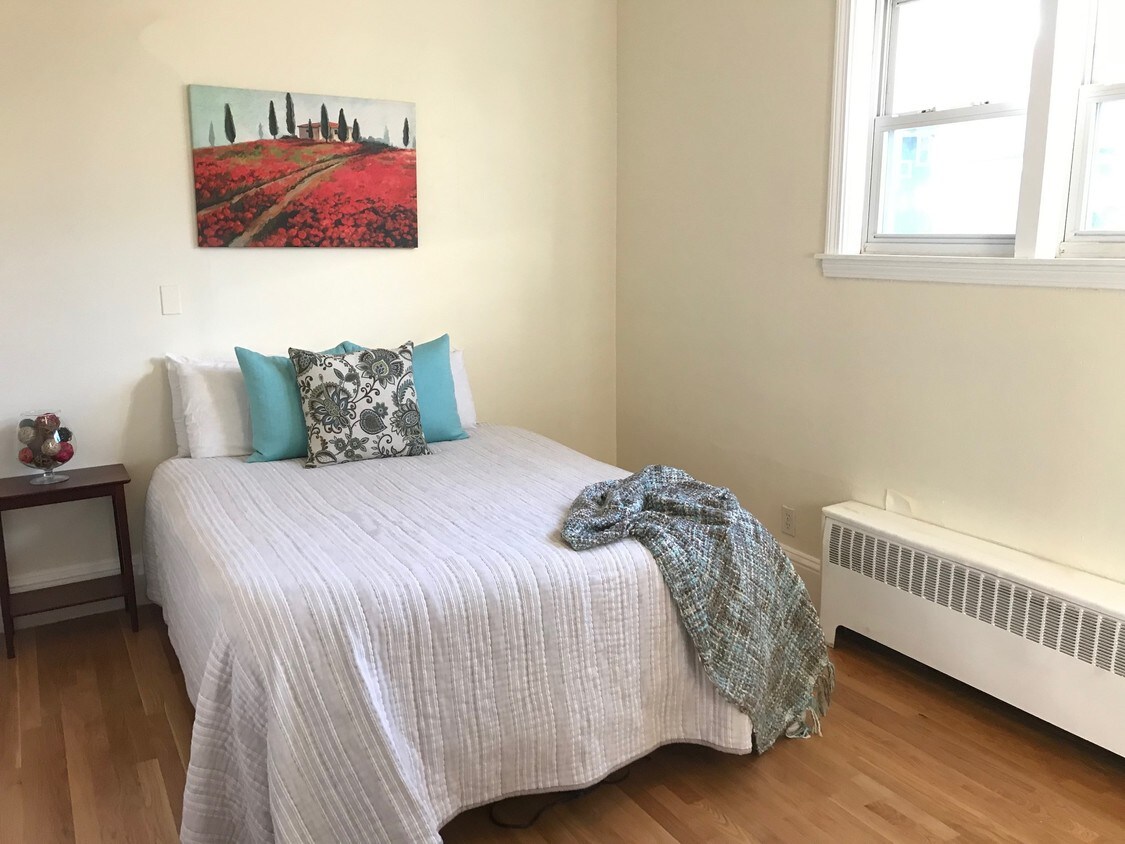 1140 Franklin St, Melrose, MA 02176 Apartments in Melrose, MA