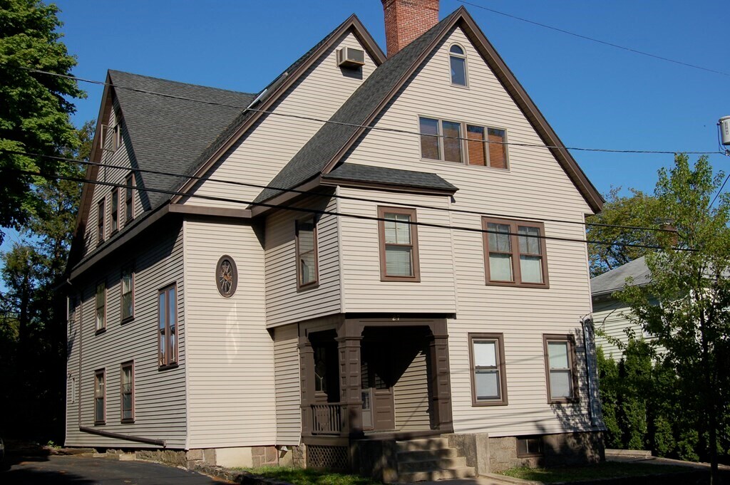 Primary Photo - 27 Baker Ave