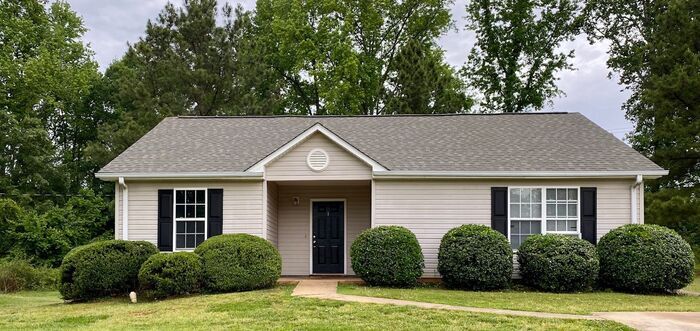 Primary Photo - 1848 Tamara Way