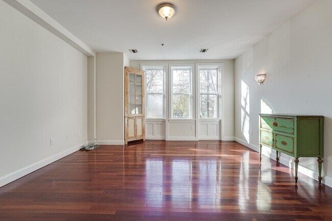 Foto del edificio - 880 Summit Ave
