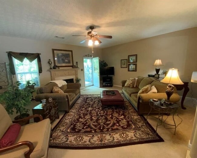 Building Photo - 2945 Greyhawk Ln