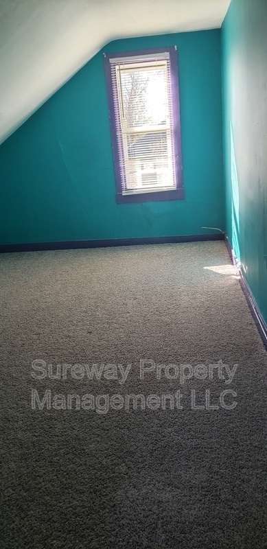 Building Photo - 315 Burlington Ave