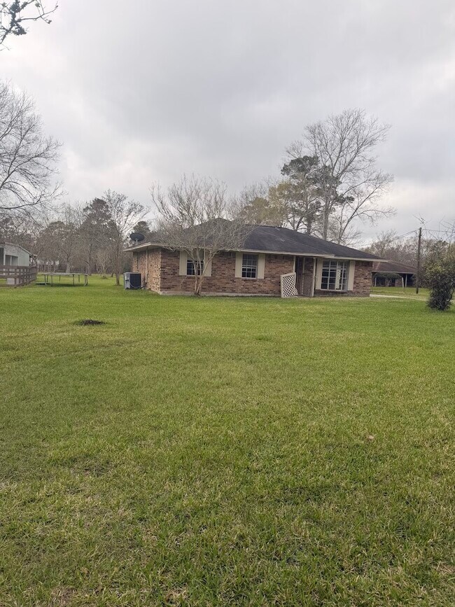 Foto del edificio - 15915 Indian Springs Trail