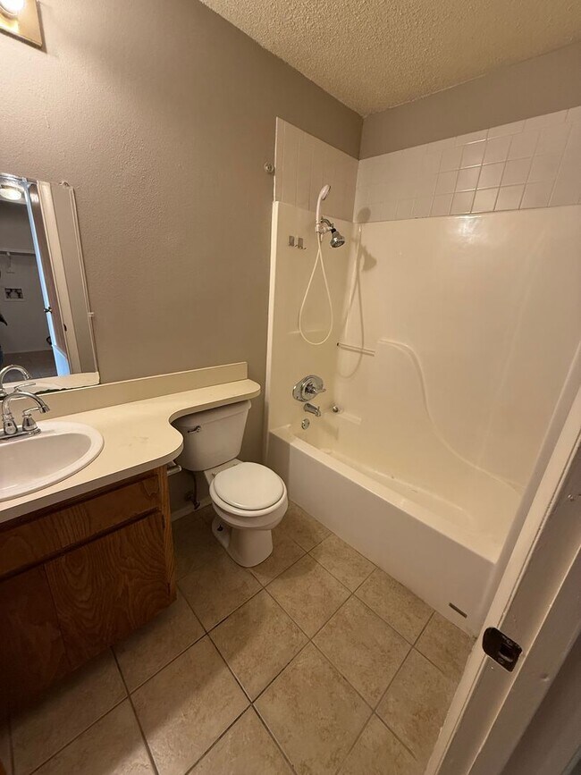 Building Photo - 2239 Alma Blvd