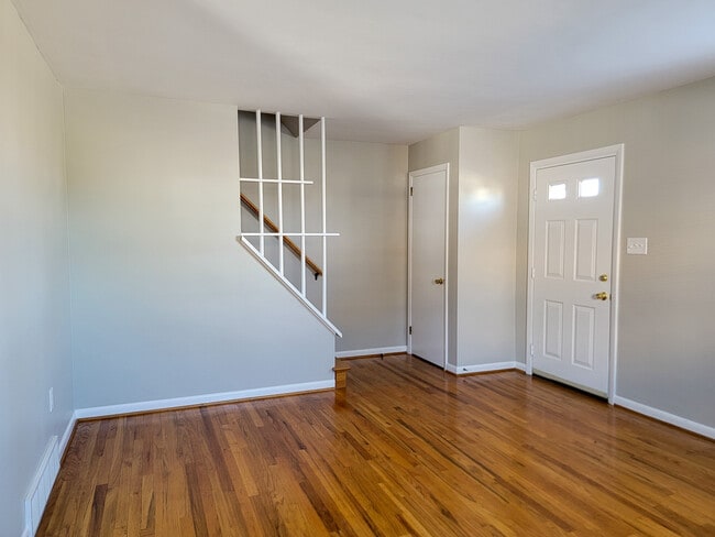 Foto del edificio - 547 W Marion St