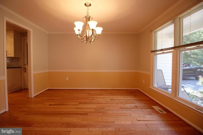 Building Photo - 6117 Queens Brigade Ct