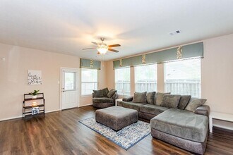 Building Photo - 13601 May Pine Ct