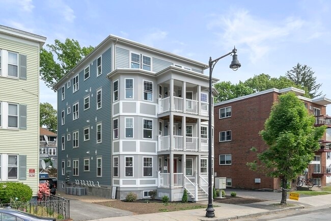Building Photo - 650 Hyde Park Ave