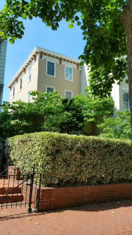 Building Photo - 311 A St NE