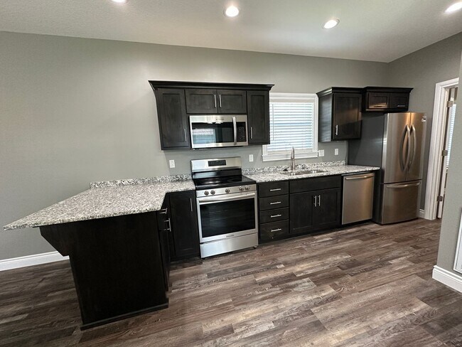 Foto del edificio - For lease: 2 Bed, 2 Bath Home Rural Neosho...