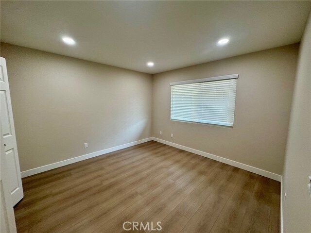 Foto del edificio - 357 N Vermont Ave