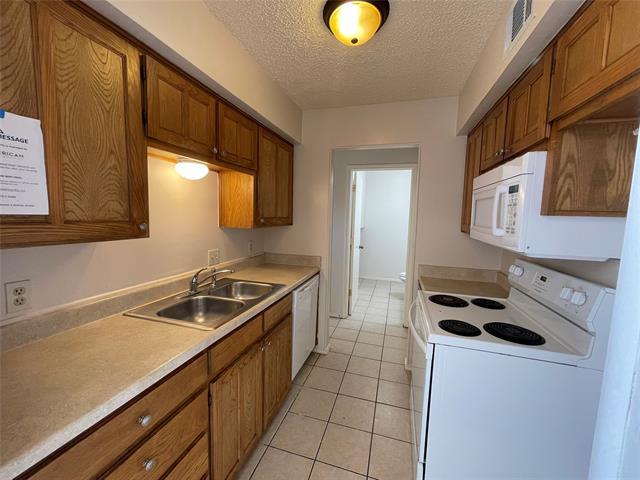 Foto del edificio - 5524 Lewis Ct
