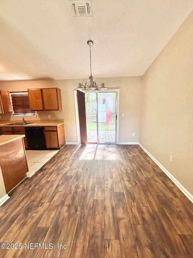 Building Photo - 5219 Brentview Terrace