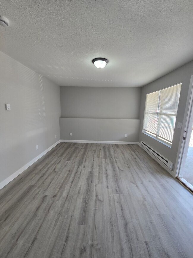 Foto del edificio - 1 Bedroom 1 Bathroom Apartment in the heart of Osage Beach!!