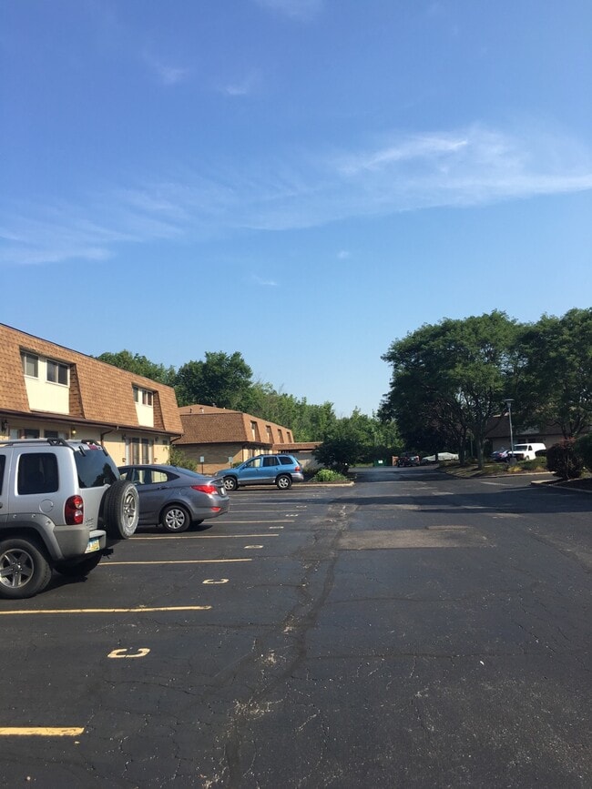 Foto del edificio - 5215 Cline Rd