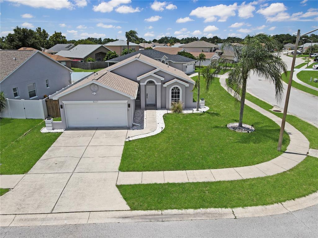 Foto principal - 8227 National Dr