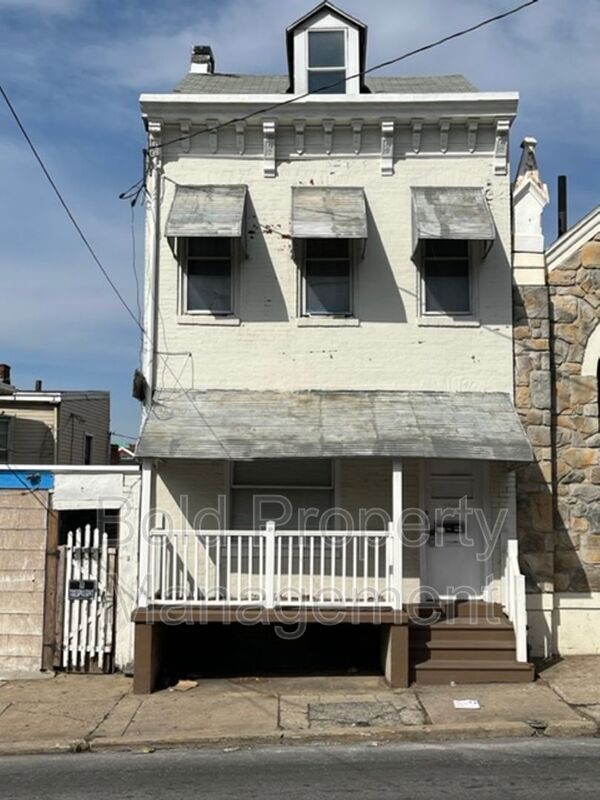 1011 Cotton St Unit 2, Reading, PA 19602 Condo for Rent in Reading