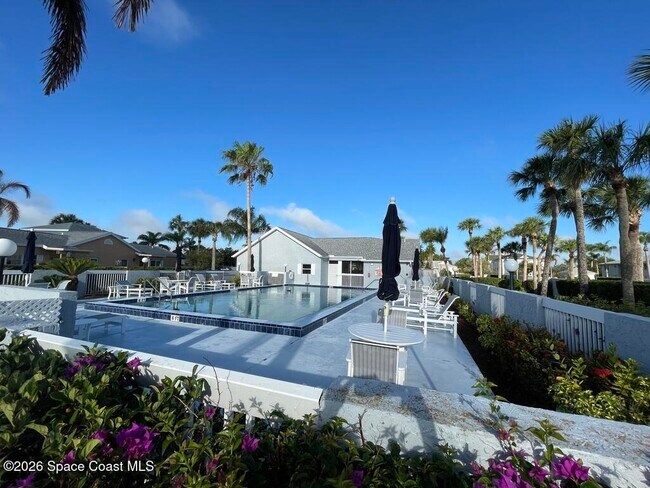 Foto del edificio - 1495 Malibu Cir NE