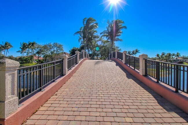 Building Photo - ** VERONA WALK 3 BEDROOM\2.5 BATH SINGLE F...
