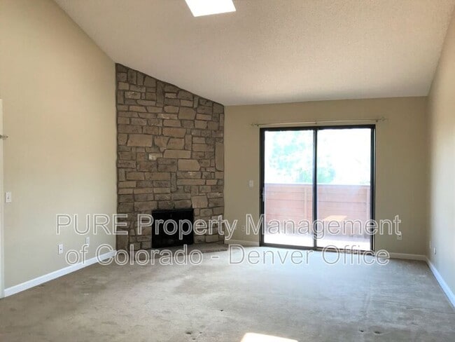 Building Photo - 205 Wright St