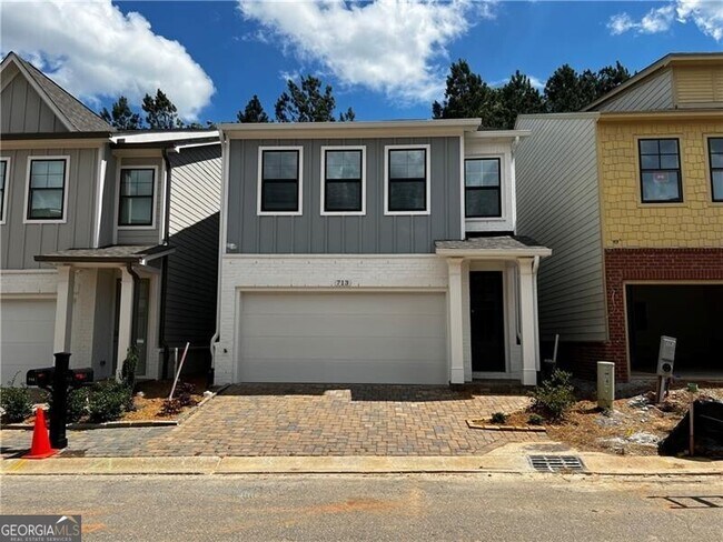 Building Photo - 713 Stickley Oak Way