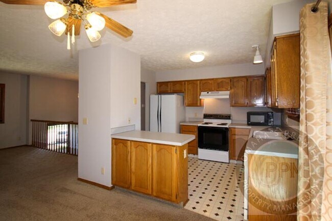Building Photo - Cul-de-Sac Comfort! 3-Bed Omaha Home with ...